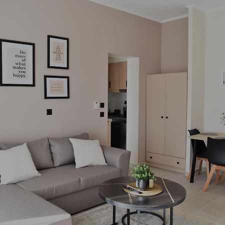Pnoe Apartments Káto Loutrákion Extérieur photo