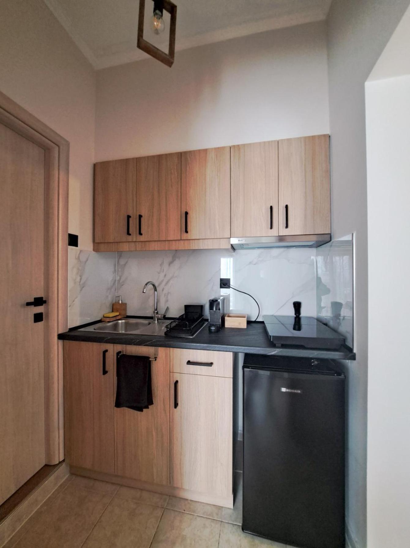 Pnoe Apartments Káto Loutrákion Extérieur photo
