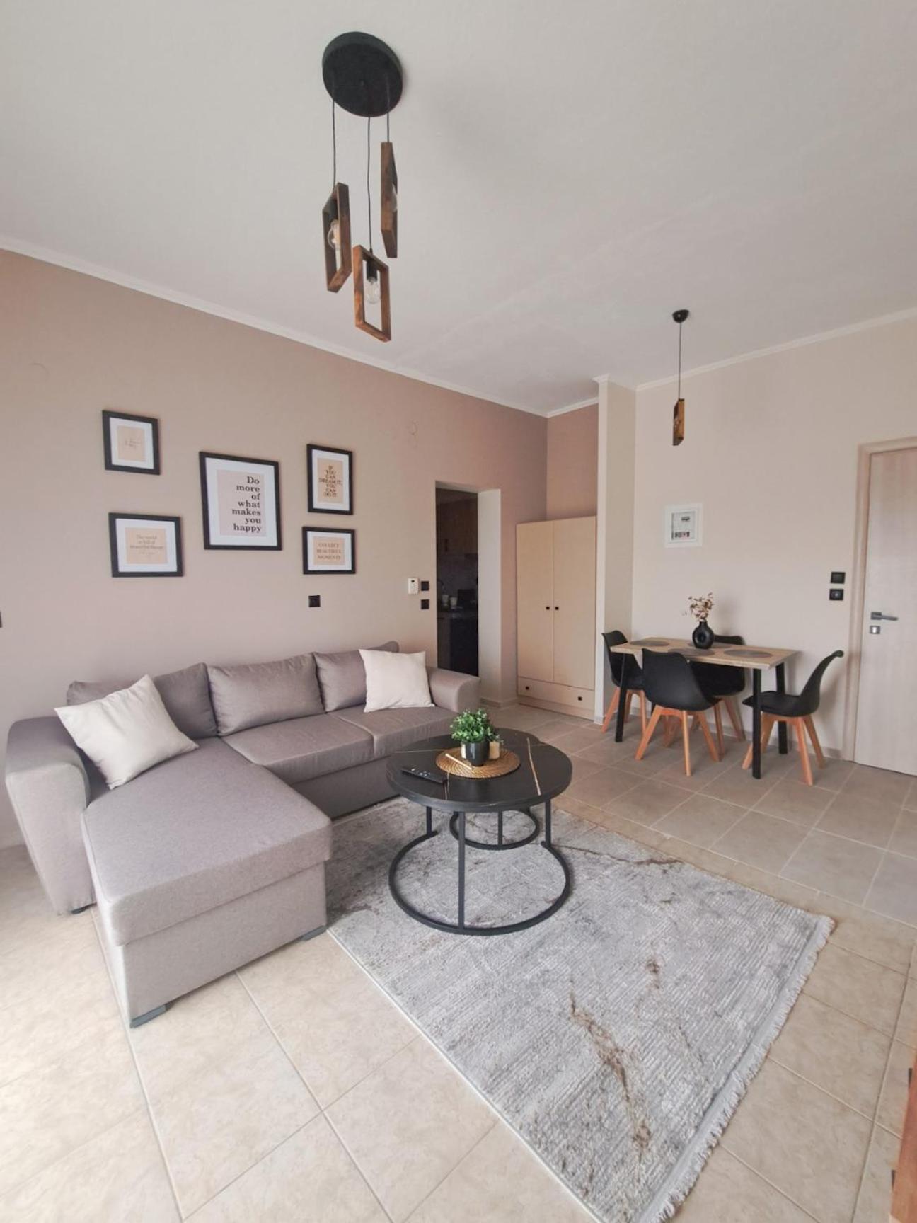 Pnoe Apartments Káto Loutrákion Extérieur photo